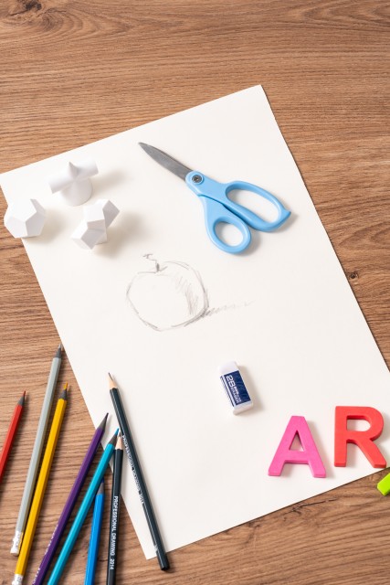 美术课程使用工具图