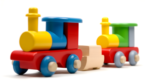 彩色积木搭建的儿童卡通火车摄影图片