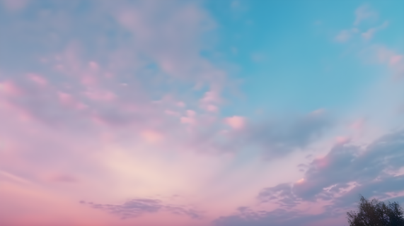 粉蓝色天空的柔焦摄影图