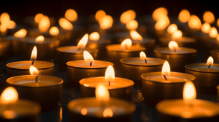 闪烁蜡烛摄影图片