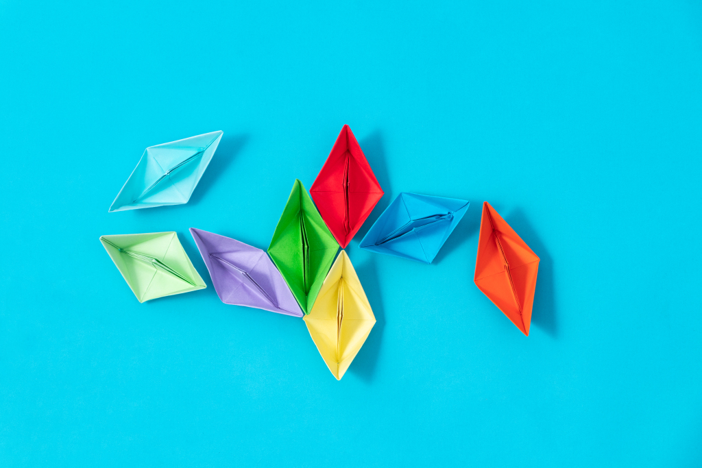 儿童教育手工活动作品实拍图版权图片下载