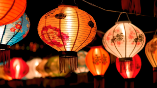 夜晚的中国灯笼摄影图片