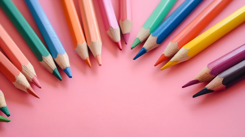 彩色铅笔粉色背景摄影图片