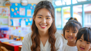 儿童学习女教师图片