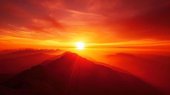 朝阳山脉美景图片