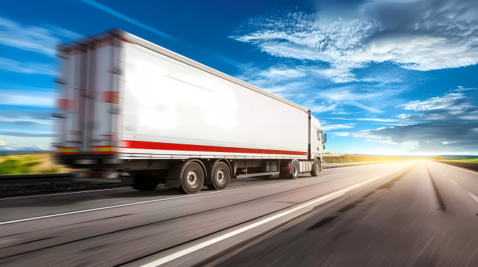 快递车行驶图片