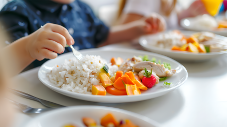 幼儿园食谱展示图片